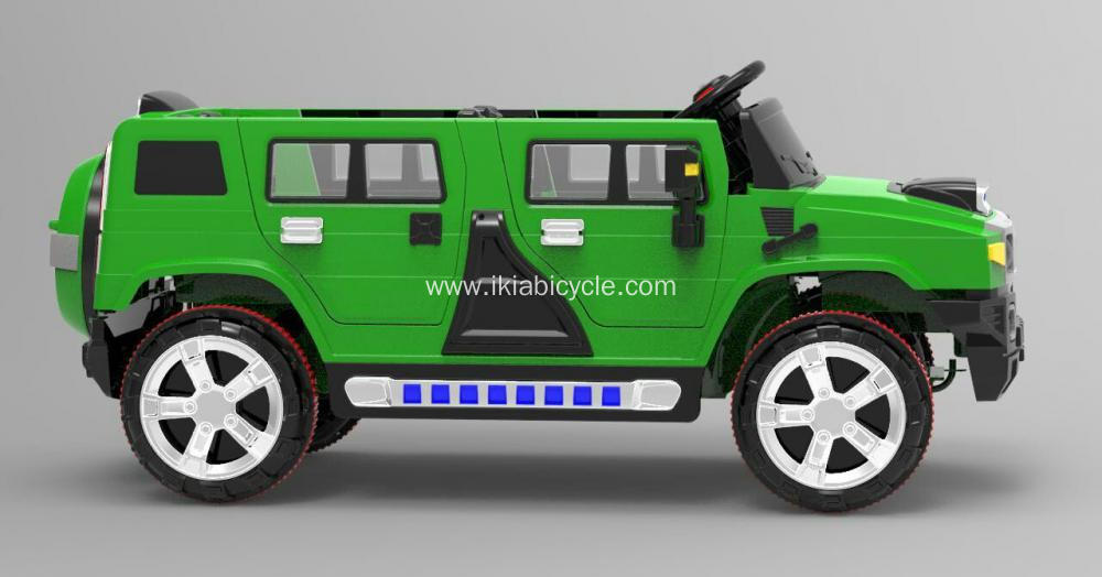 auto eléctrico verde color paseo en coche .