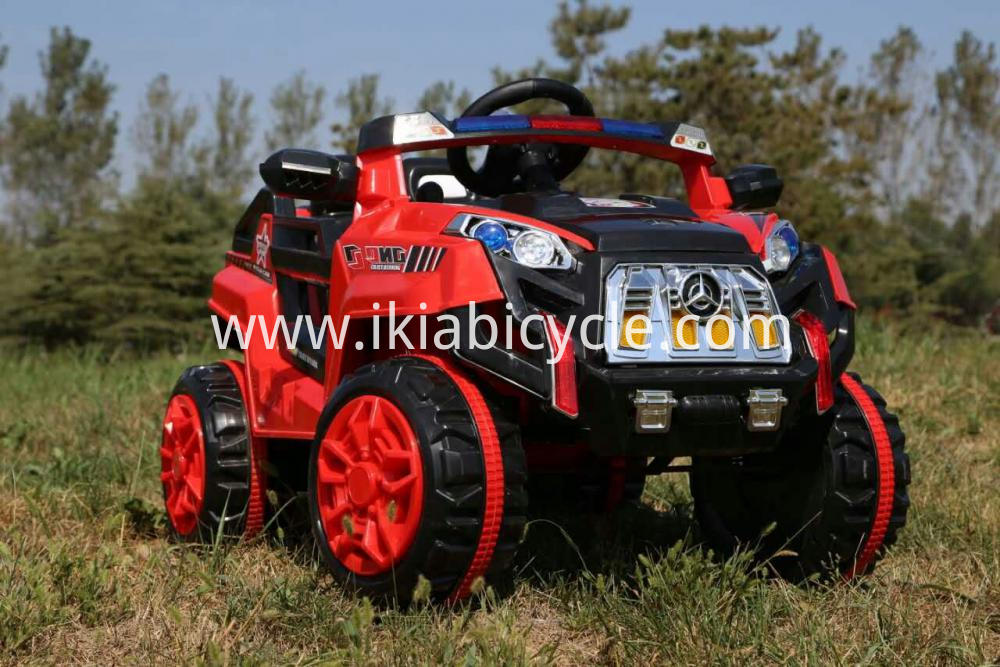 Mitã’i ohóva auto rehe control remoto reheve .